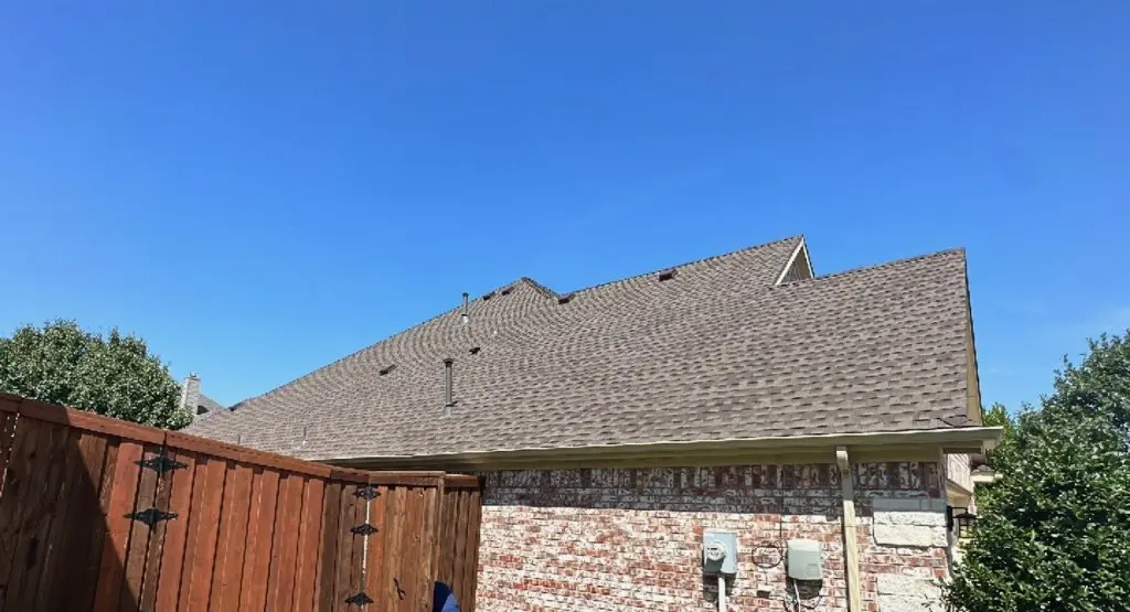 Completed roof replacement project in Babylon